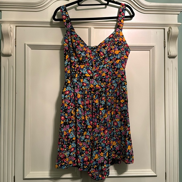 Wild Fable floral romper - Picture 1 of 6